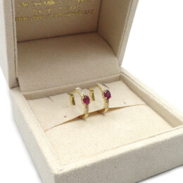 orecchini a cerchio in oro giallo con brillanti