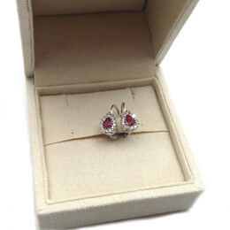 orecchini con rubini in oro bianco